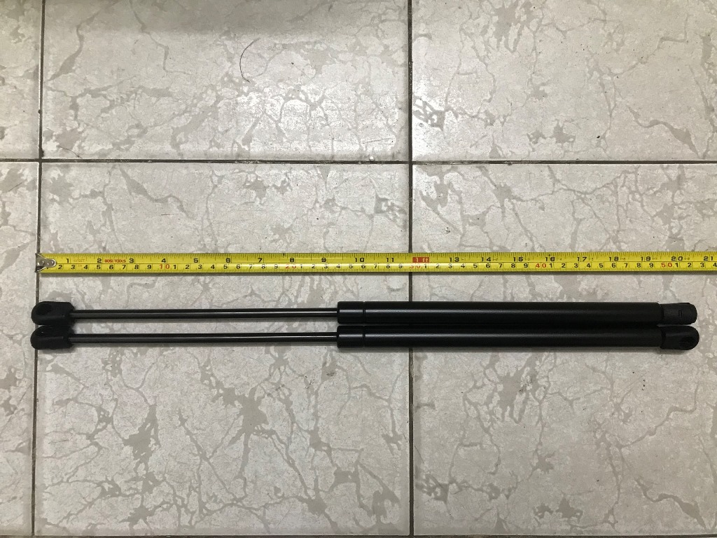 Ty chống cốp sau Suzuki Ertiga