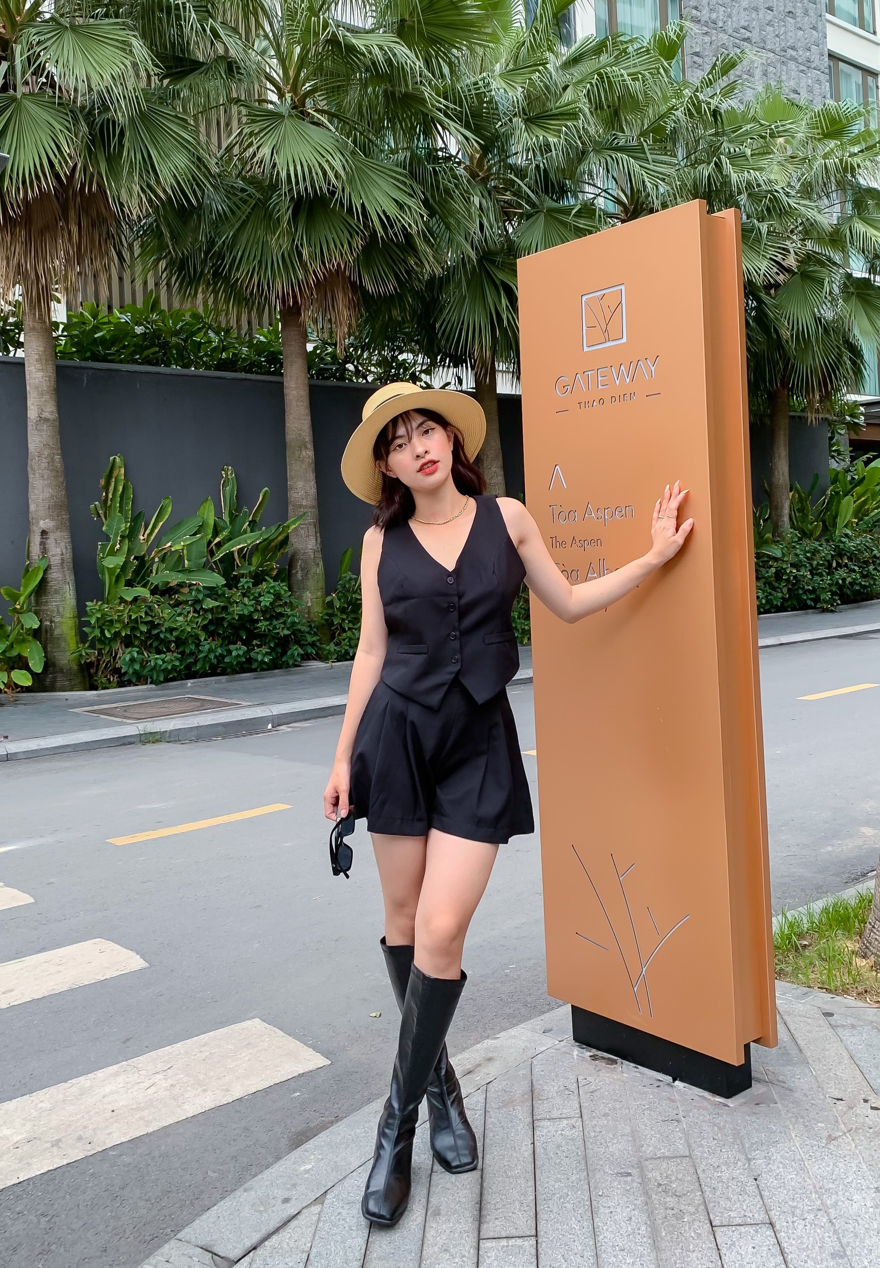 Quần short nữ cạp cao xếp ly giả váy