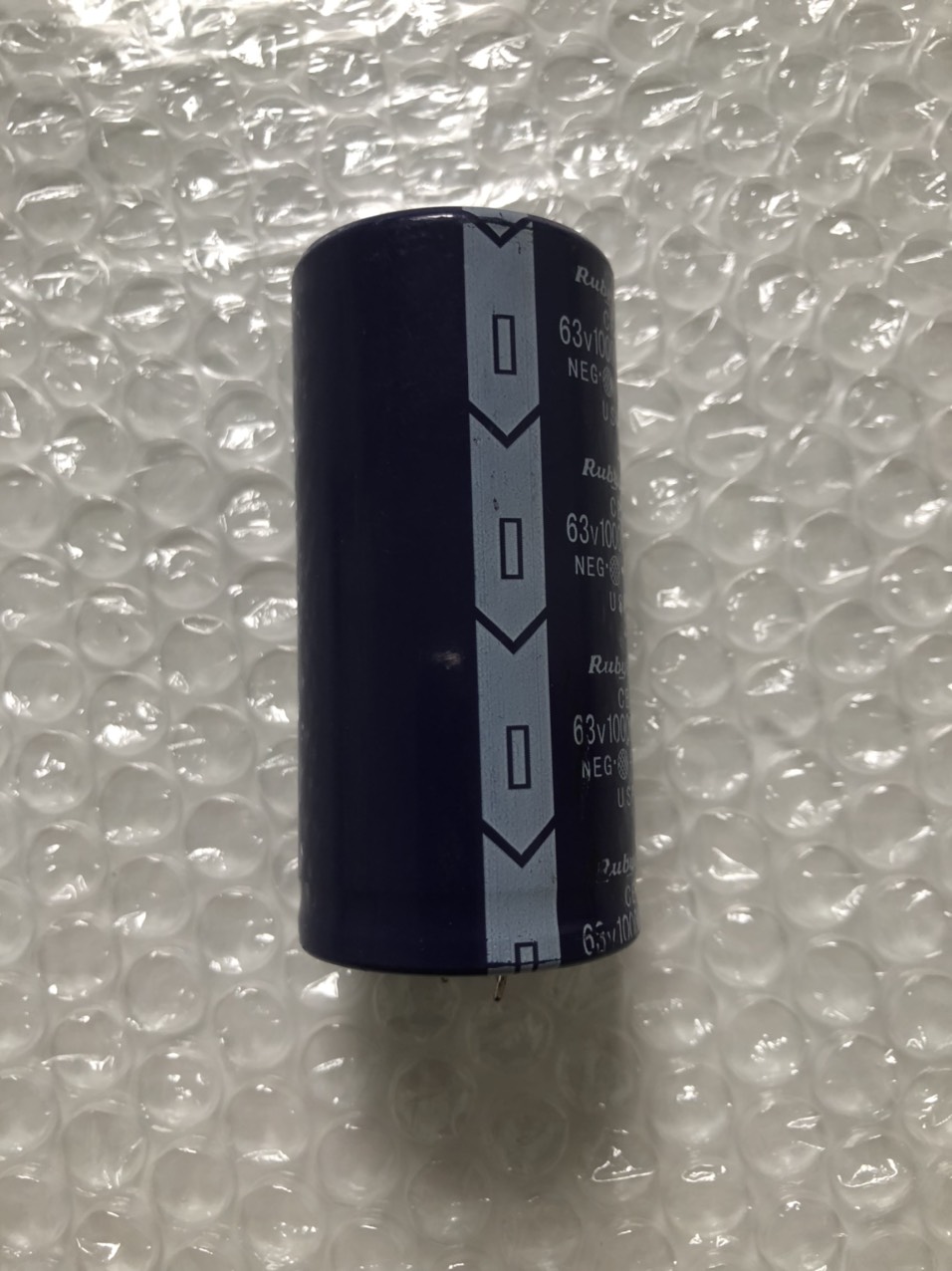 TỤ LỌC NGUỒN 63V-10000UF- Rubycon (USP)