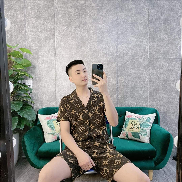 Bộ Đồ Mặc Mùa Hè Chất Lụa Cực Mát, Bộ Lụa Cộc Tay Mặc Hè Phù Hợp Cả Nam Và Nữ