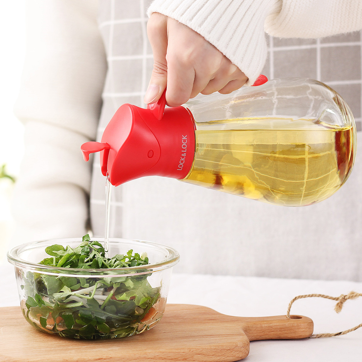 Bình Thủy Tinh Rót Dầu Lock&Lock CKO101 550ml (bình đựng dầu ăn, nước chấm, xì dầu nắp tự động đóng mở)