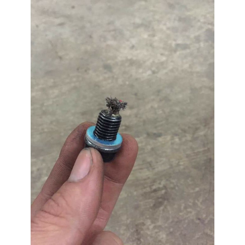 Ốc Rốn Xả Dầu Có Từ Tính Nam Châm