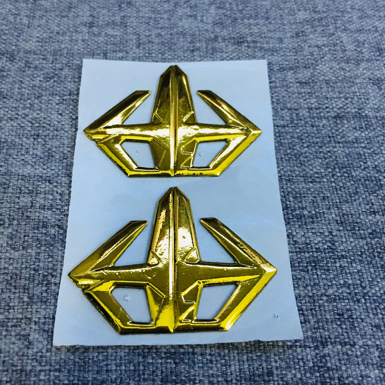 [CHÚ Ý] CẶP TEM XE MÁY LOGO KIM CƯƠNG TRANG TRÍ XE AIR BLADE CÁC ĐỜI, SIÊU NỔI BẬT (MÀU VÀNG)