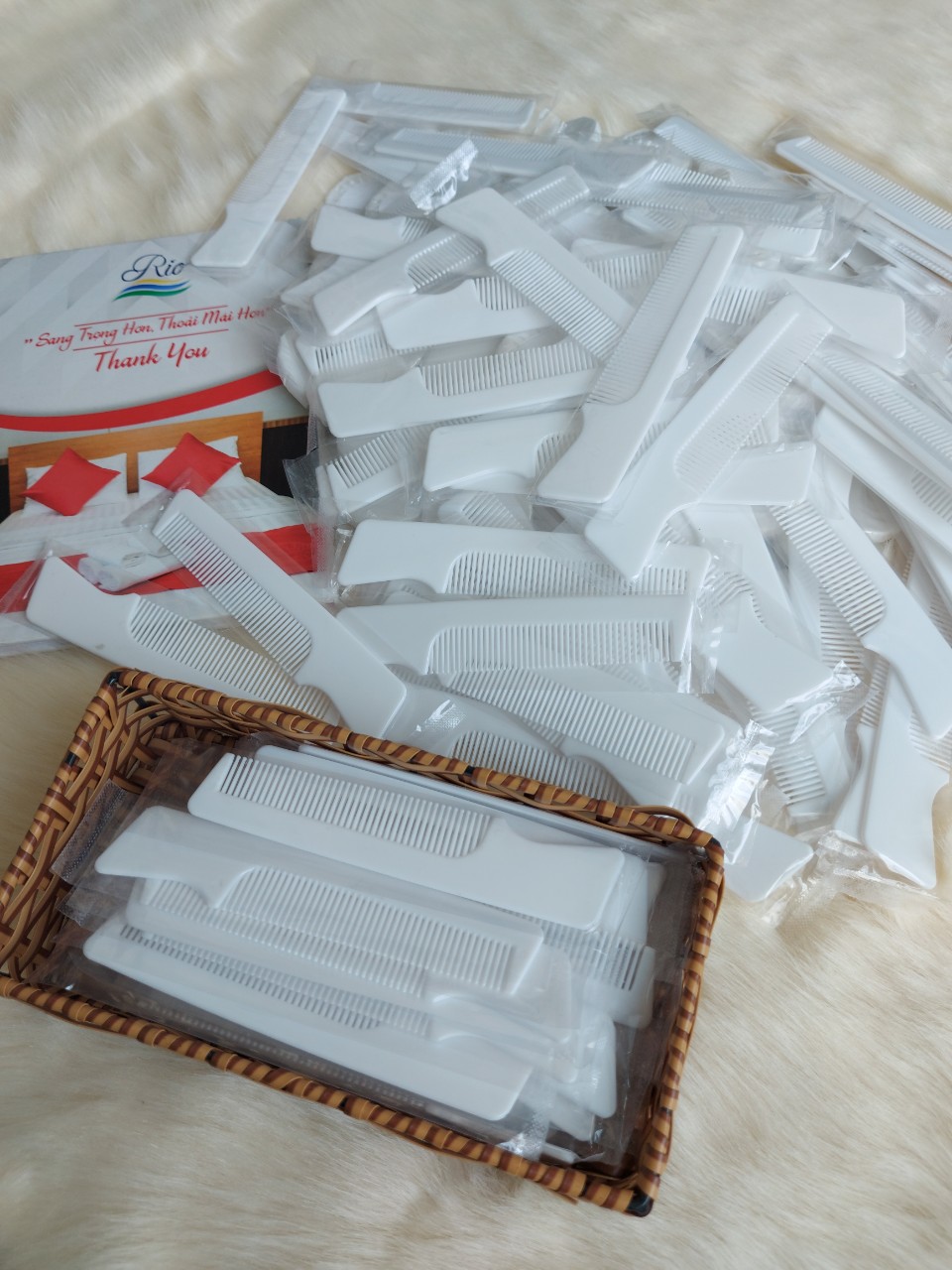 Lược (Bán lẻ) Lược chải tóc cho bé, lược mang đi du lịch, lược khách sạn