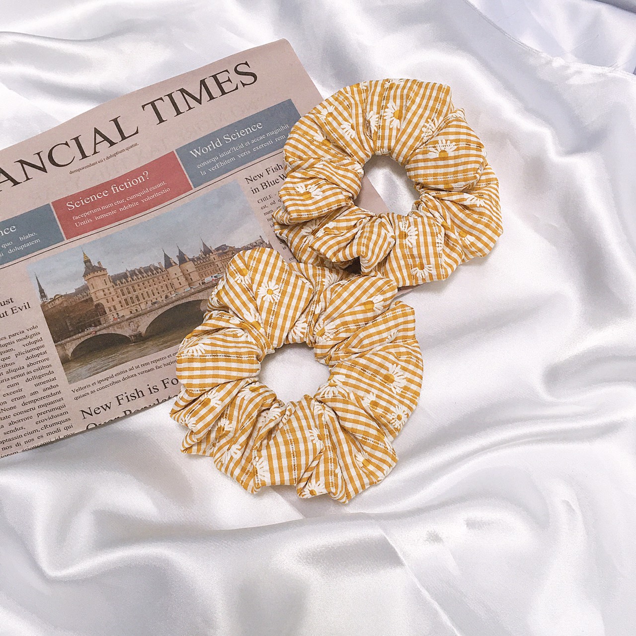 [HCM]CỘT TÓC SCRUNCHIES CARO CÚC VÂN KIM TUYẾN - CỘT TÓC HOTTREND