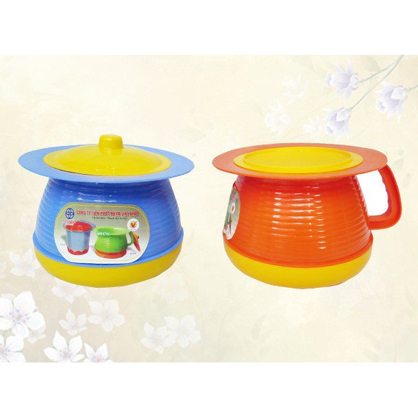 Bô Vệ Sinh Tròn (Bô Cua Có Quai + Nắp Đậy)