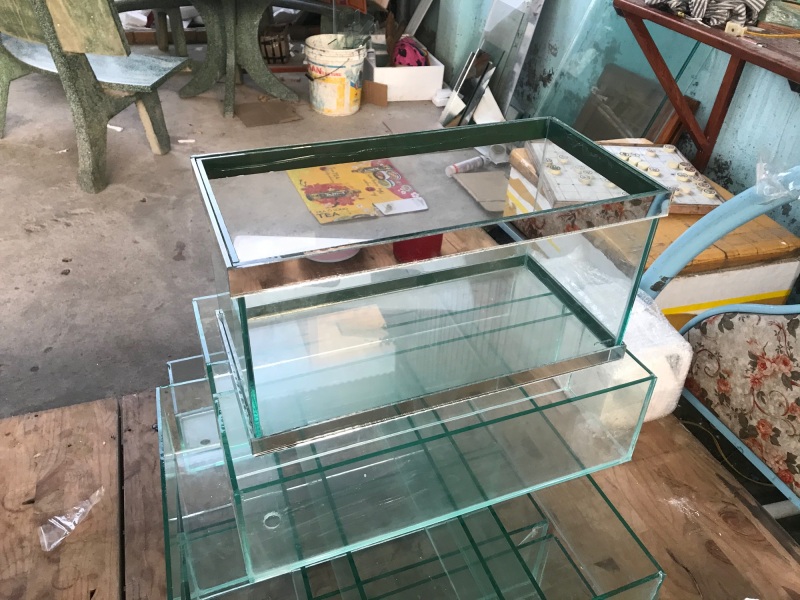Bể cá 20x40x20 viền thuỷ kính 5li
