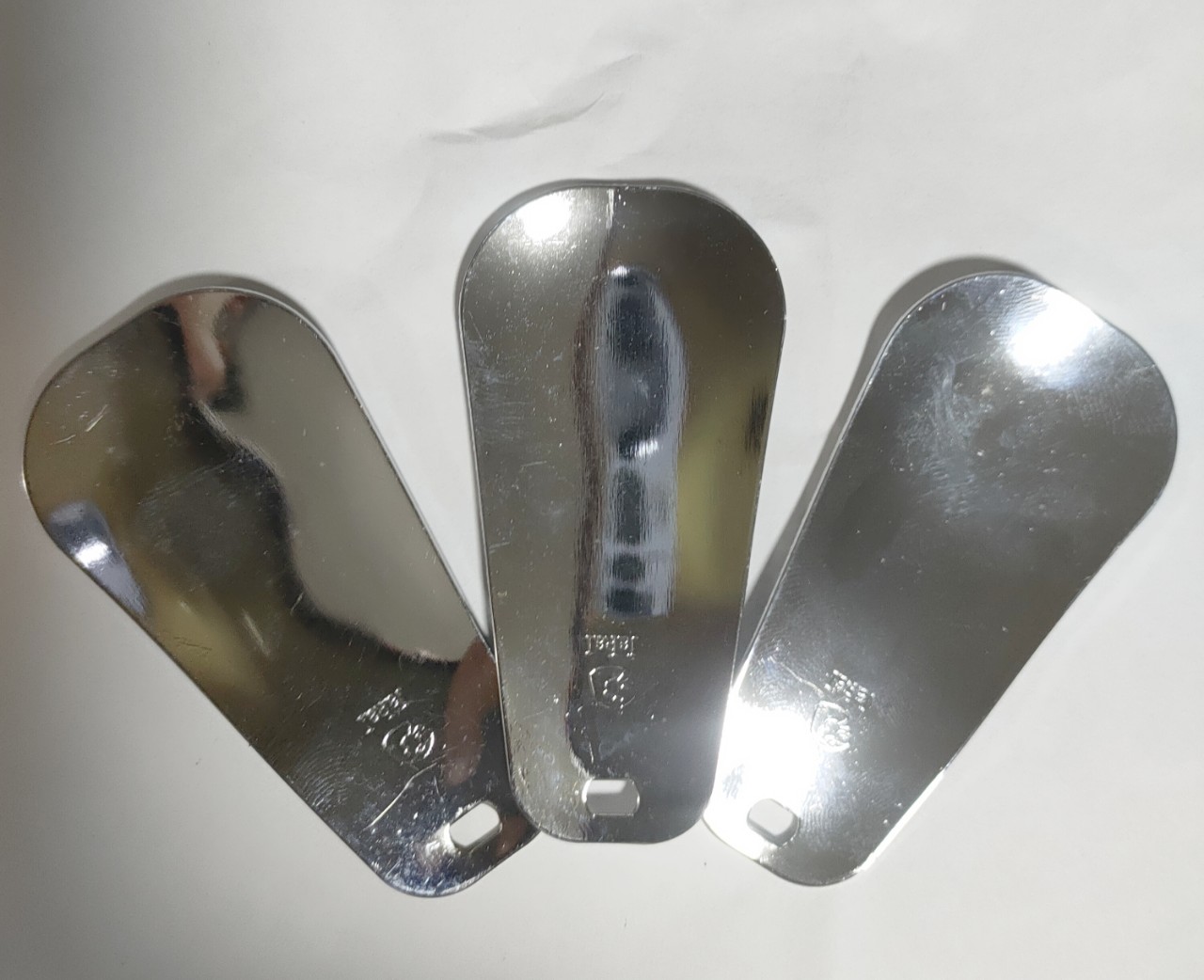 Dụng cụ đón gót giày inox- Hàng nhập khẩu Nhật Bản