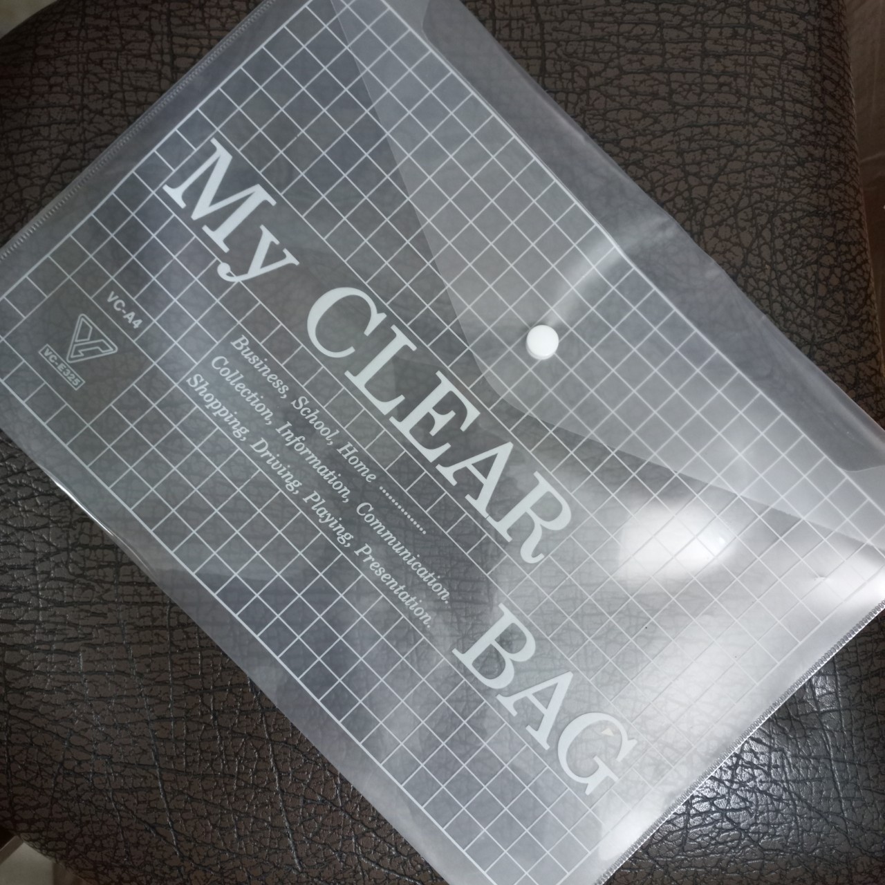 Bìa nút A4 My Clear - Màu Trắng