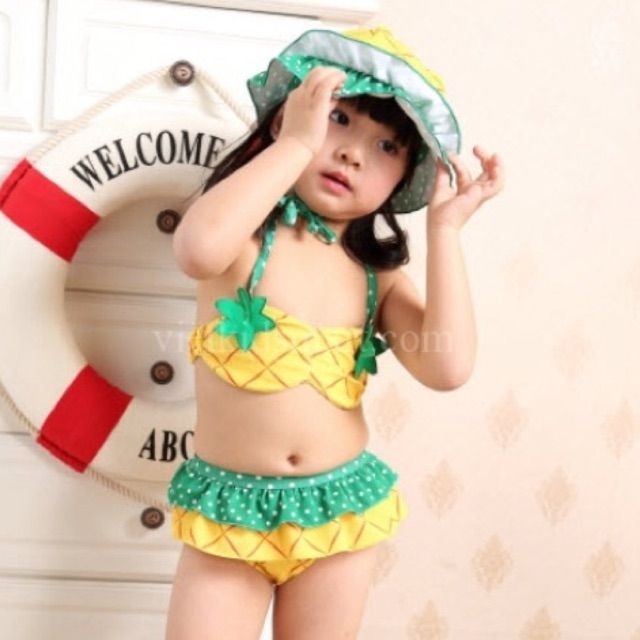 Bikini trái dứa cho bé gái