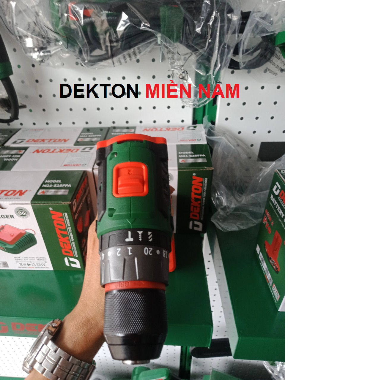 Máy khoan pin Dekton ID1060PRO 60Nm, D16-KTV1055PRO, / 1060 Pro D16 / Khoan pin Mini