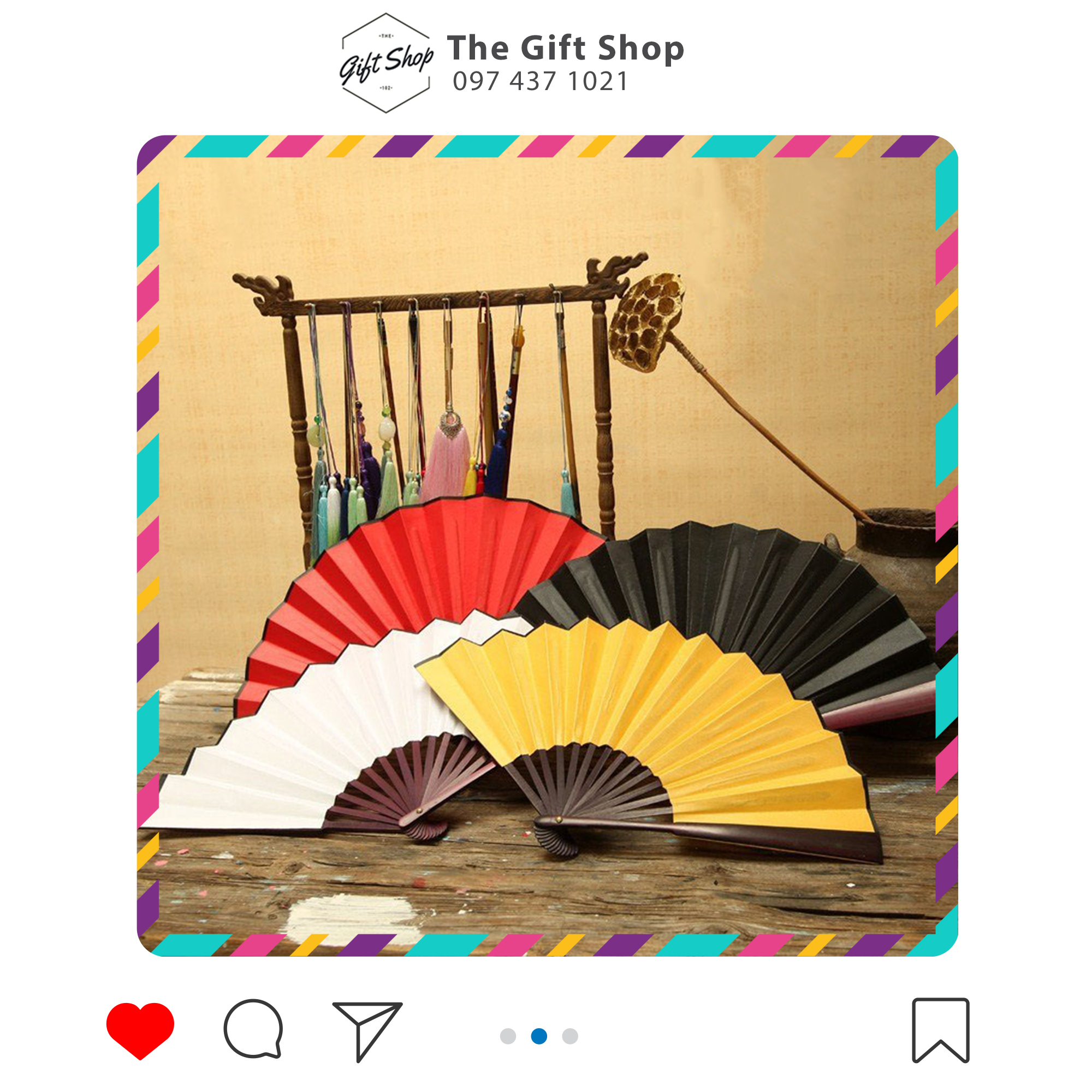 Quạt xếp cổ trang giấy lụa nan nâu