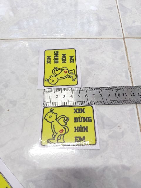 Combo 2 Tem sticker Xin Đừng Hôn Em Dán Xe, Nón Giá Rẻ