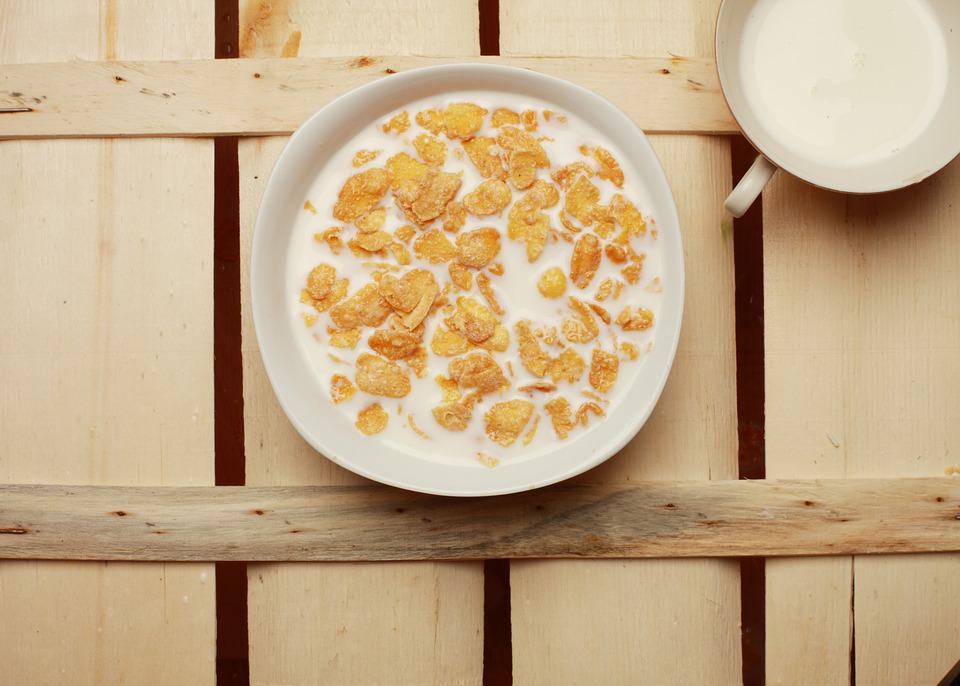 [Hoàn Tiền 15%]Ngũ cốc hữu cơ bắp ngô cán dẹp Sottolestelle Organic Corn Flakes 250g