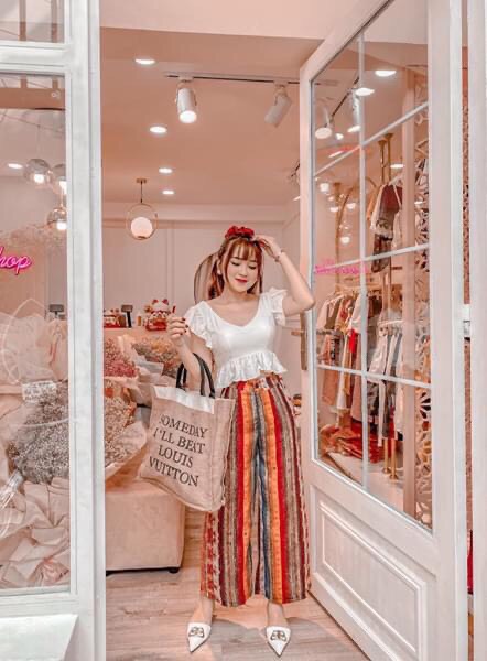 Set thổ cẩm áo thắt nơ