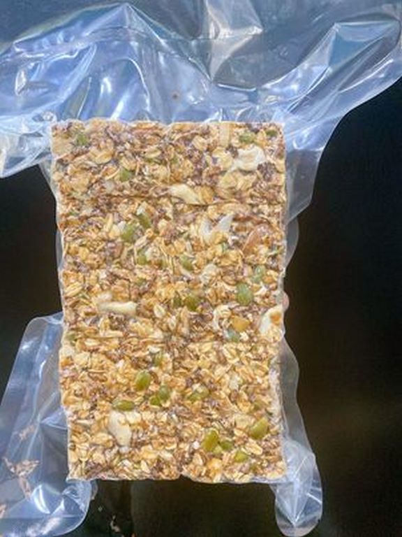 Thanh gạo lứt hạt dinh dưỡng granola - siêu hot 100g