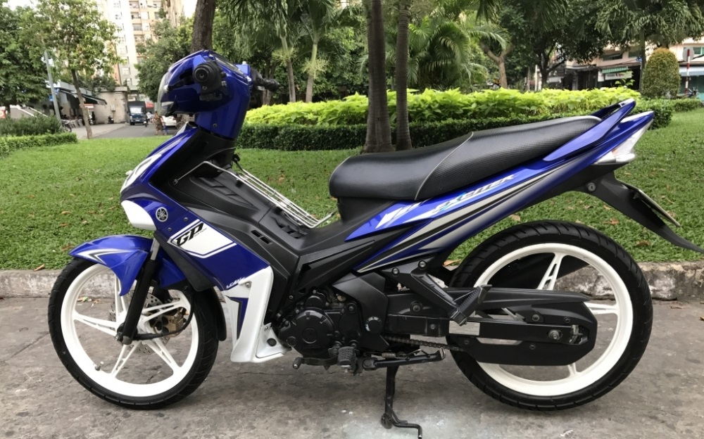 Tem exciter 2010 gp trắng xanh