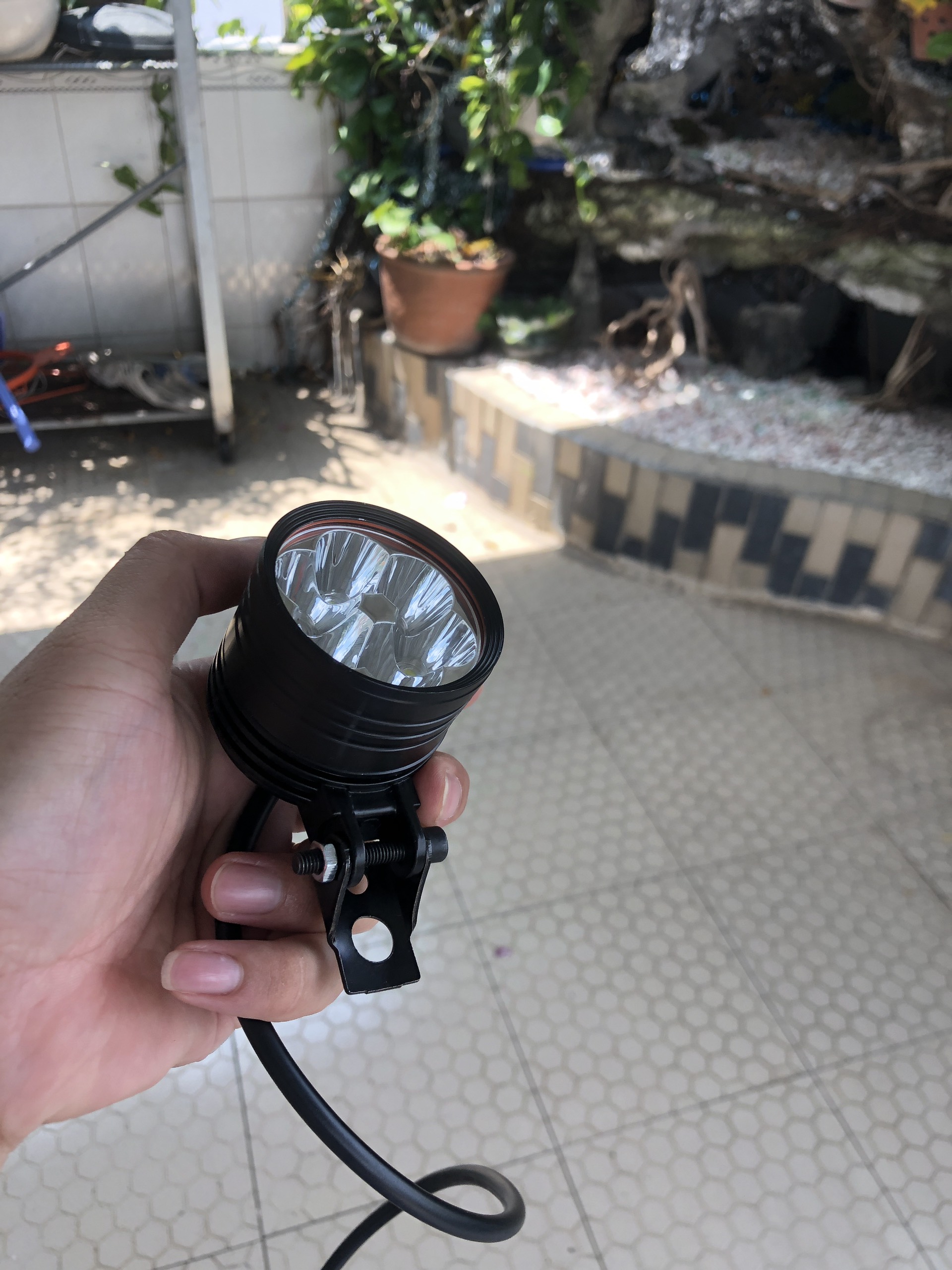 ĐÈN LED L6 NGẮN FULL PHỤ KIỆN