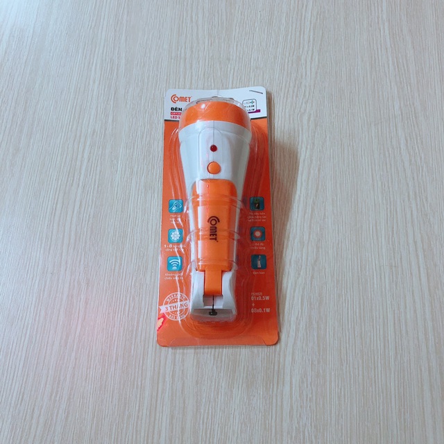 [HCM]Đèn pin sạc LED Comet CRT253