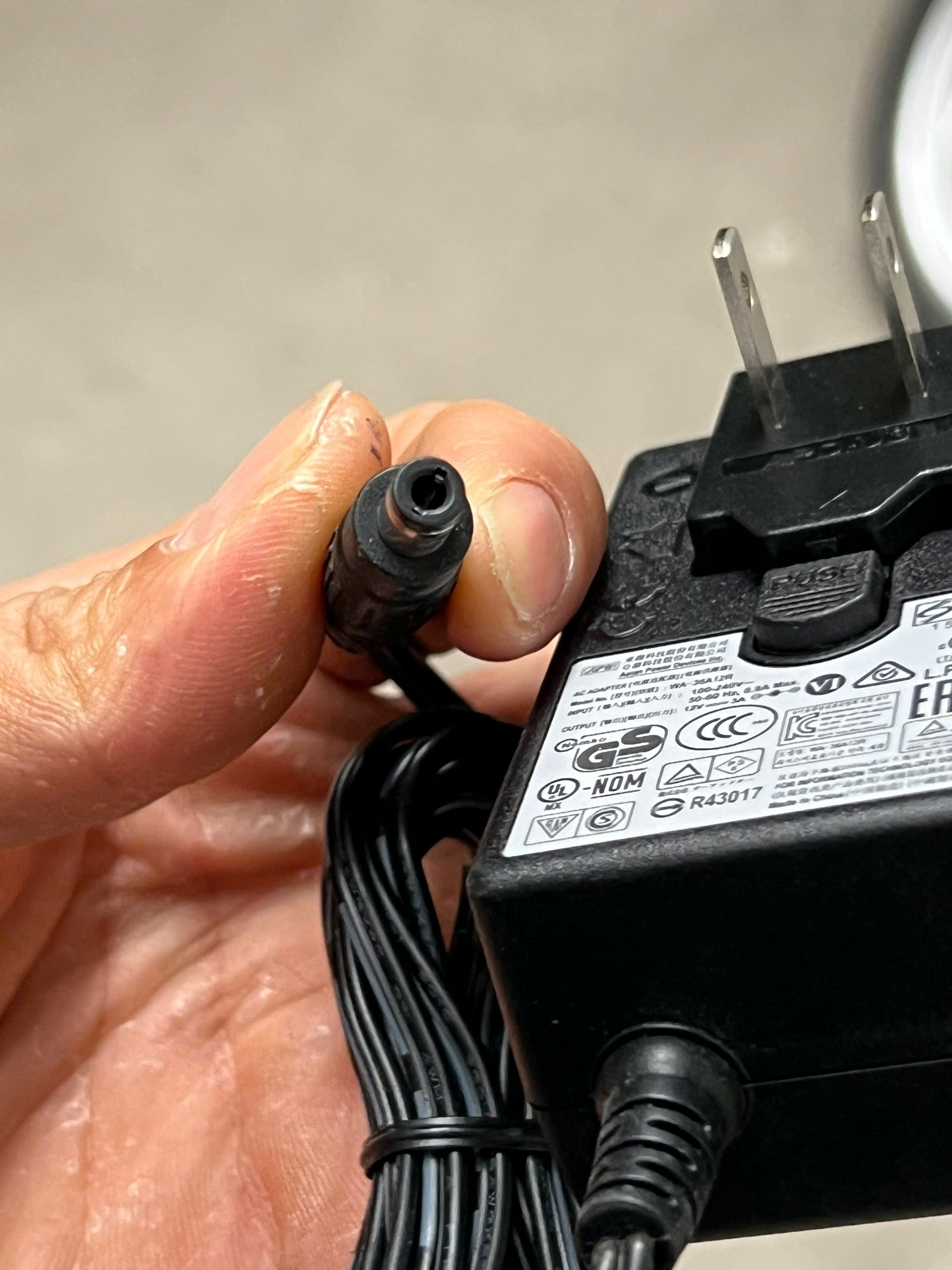Adapter nguồn 12V 3A chính hãng tháo máy