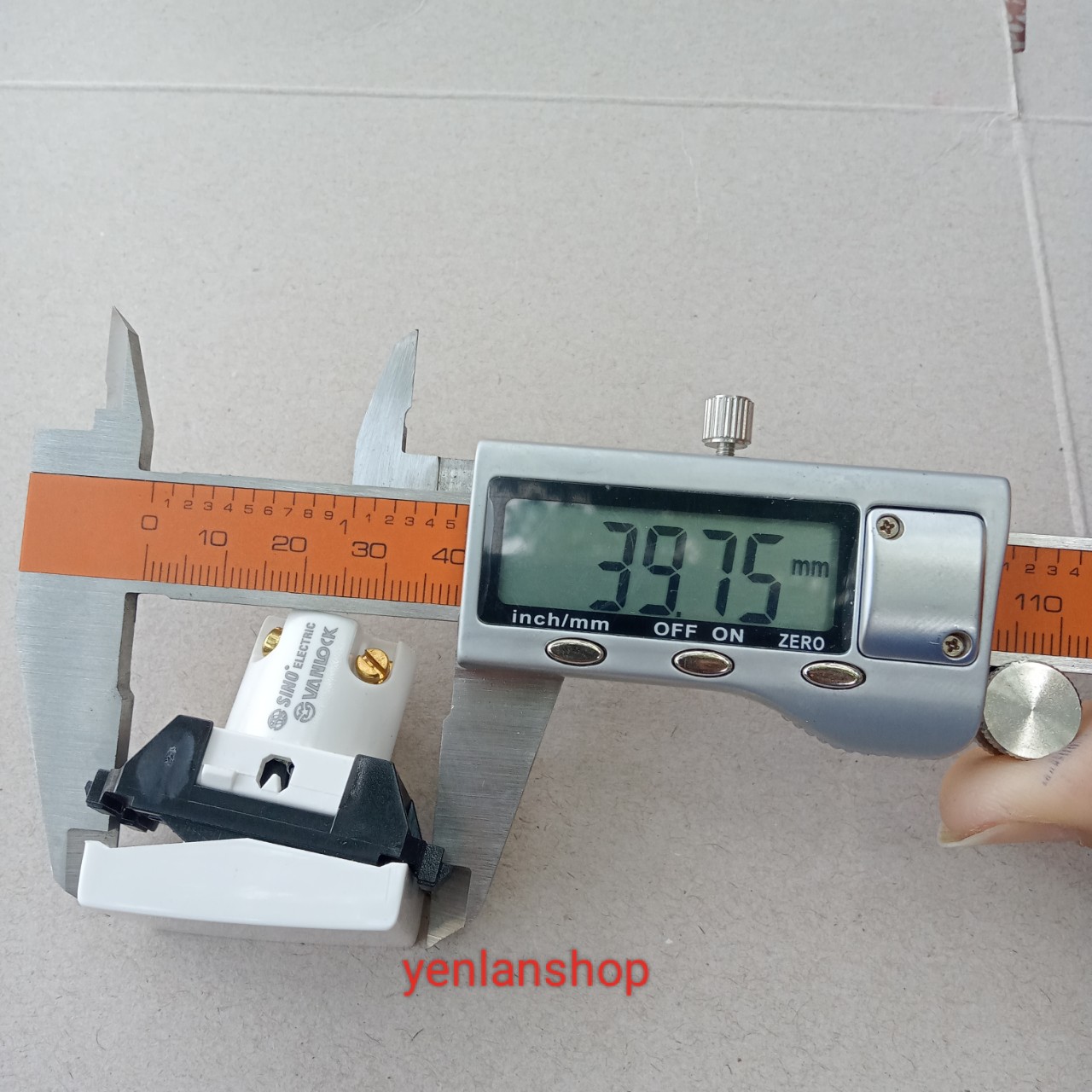 Hạt công tắc trung gian, công tắc đa chiều 4 cực, S18CC