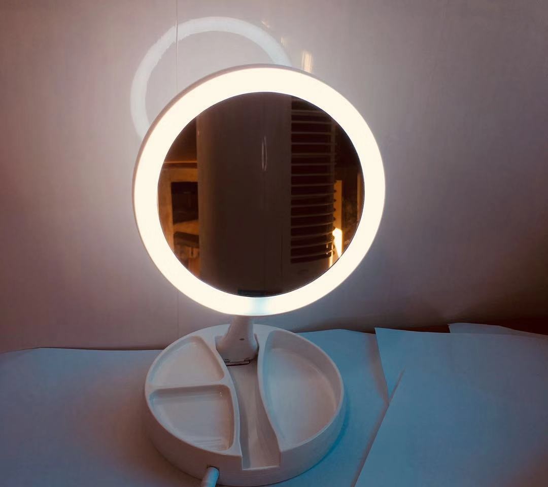 Gương Trang Điểm 2 Mặt Có Đèn Led Gấp Gọn