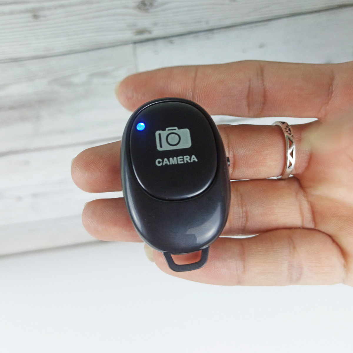 Remote chụp hình cho điện thoại kết nối bluetooth