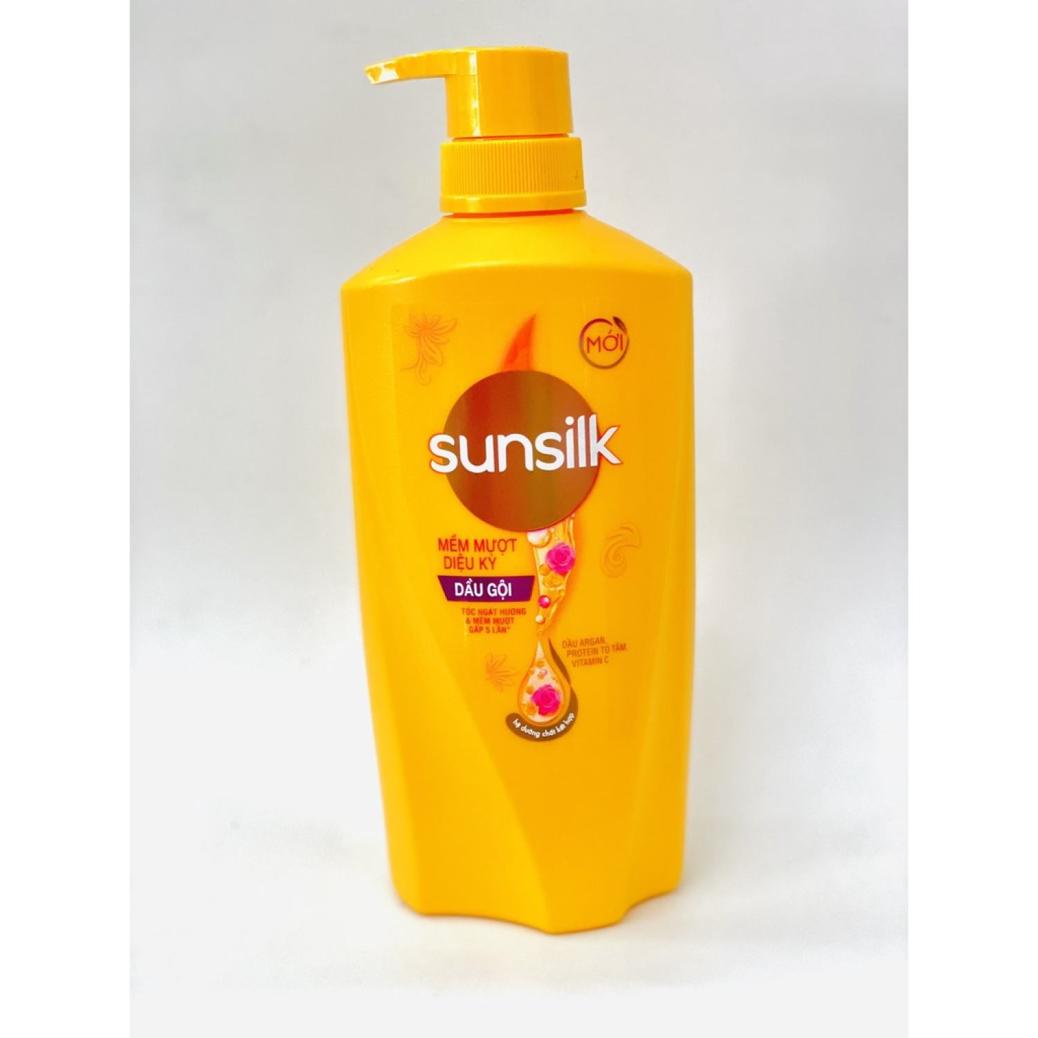 Dầu Gội SUNSILK Làm Mềm Mượt Tóc 650G