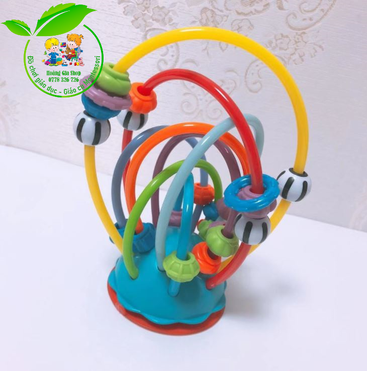 Gặm nướu kèm xúc xắc luồn hạt