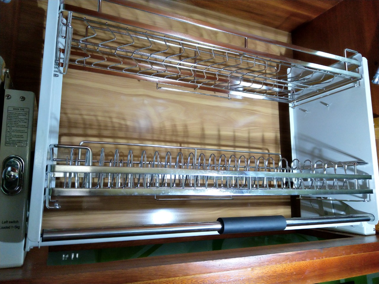 Giá bát nâng hạ chất liệu inox 304