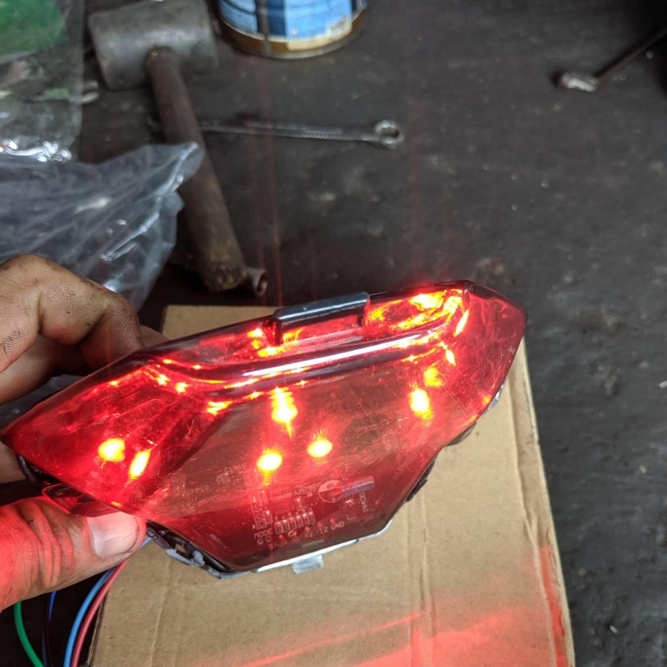 đèn hậu exciter 150 đổi 5 hiệu ứng stop