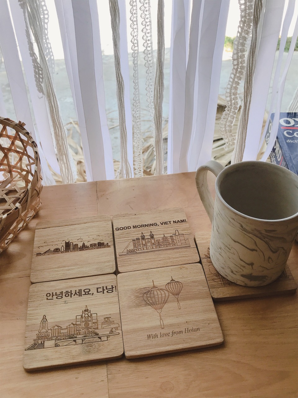 [Top 1 Bán Chạy] Đế Lót Ly, Đế Lót Ly Làm Từ Gỗ Khách Hình Sang Trọng Bền Chắc, Đế Lót Chống Nóng, Lót Ly Gỗ Khắc Hoa Văn Tinh Tế - Hình tròn/ Hình Vuông - Đường kính 10 cm