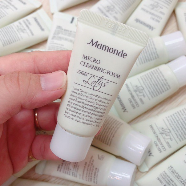 Sữa rửa mặt Mamonde Flower Lotus Micro Deep Cleansing Foam 150ml