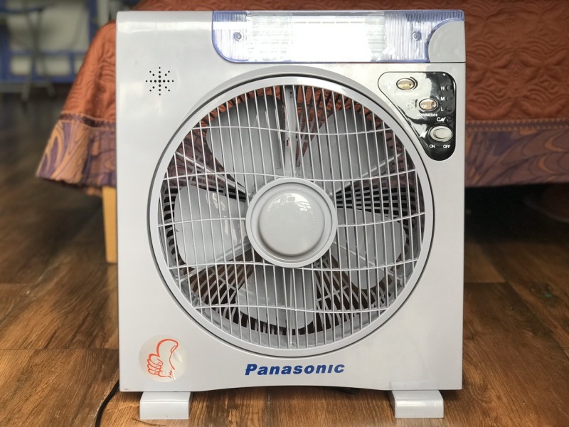 Quạt Sạc Tích Điện Panasonic 6969 - Hàng Chính Hãng Bảo Hành 12 Tháng