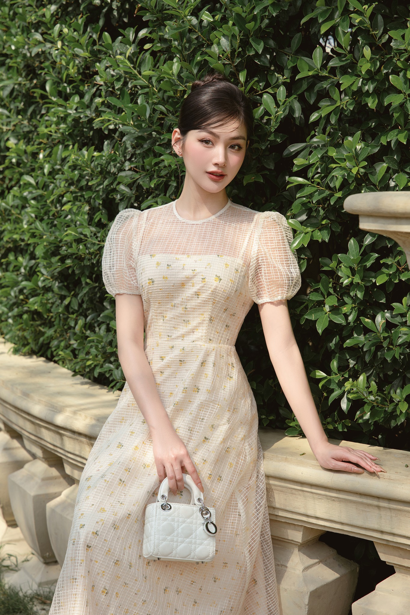 Voucher siêu sale 15% OLV - Đầm hoa Sesia Fleur Dress