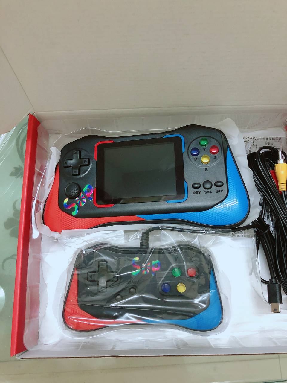 Máy chơi game cầm tay M8 plus 1000 game tặng kèm dây kết nối Tivi, Màn hình sắc nét HD, Pin 1200mAh, Bảo hành 12 tháng