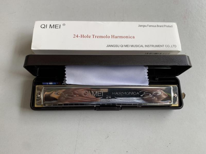 Kèn Harmonica QI MEI Tremolo 24