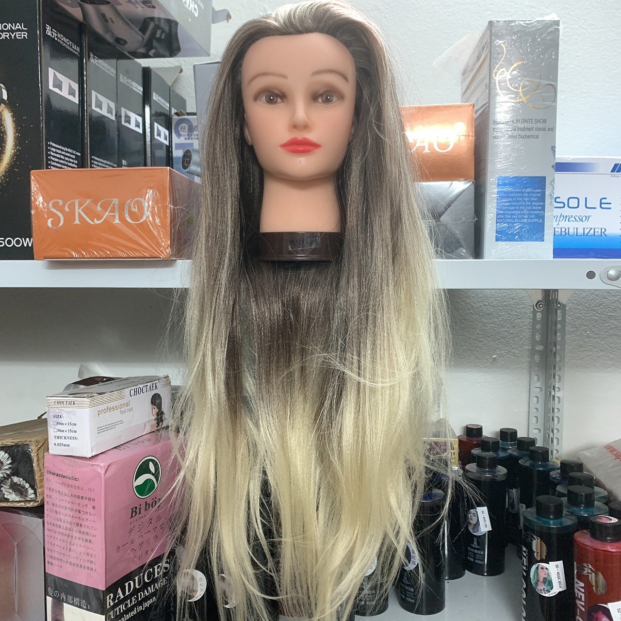 Đầu manocanh học làm tóc chịu nhiệt, tóc dày, dài nhiều tóc