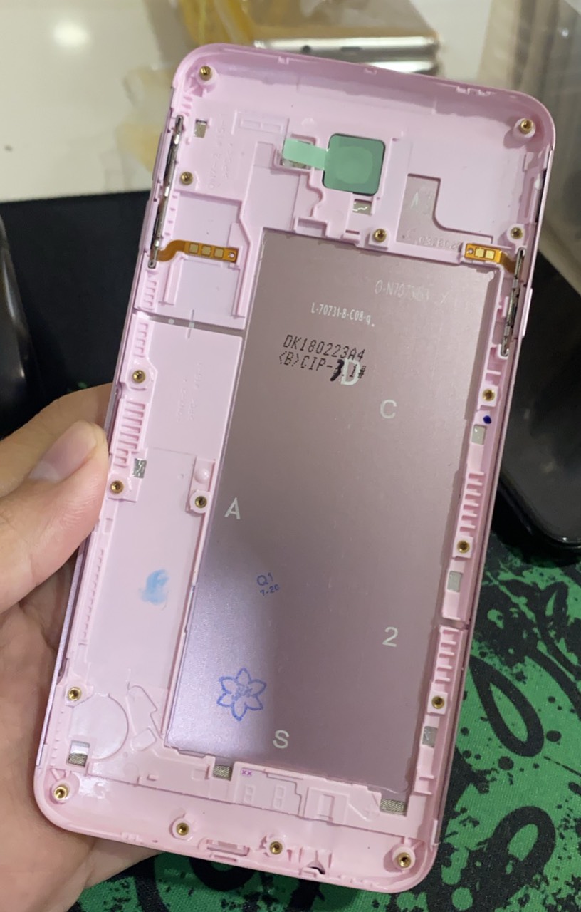 Bộ vỏ + sườn Samsung J7 / J7 prime zin hãng