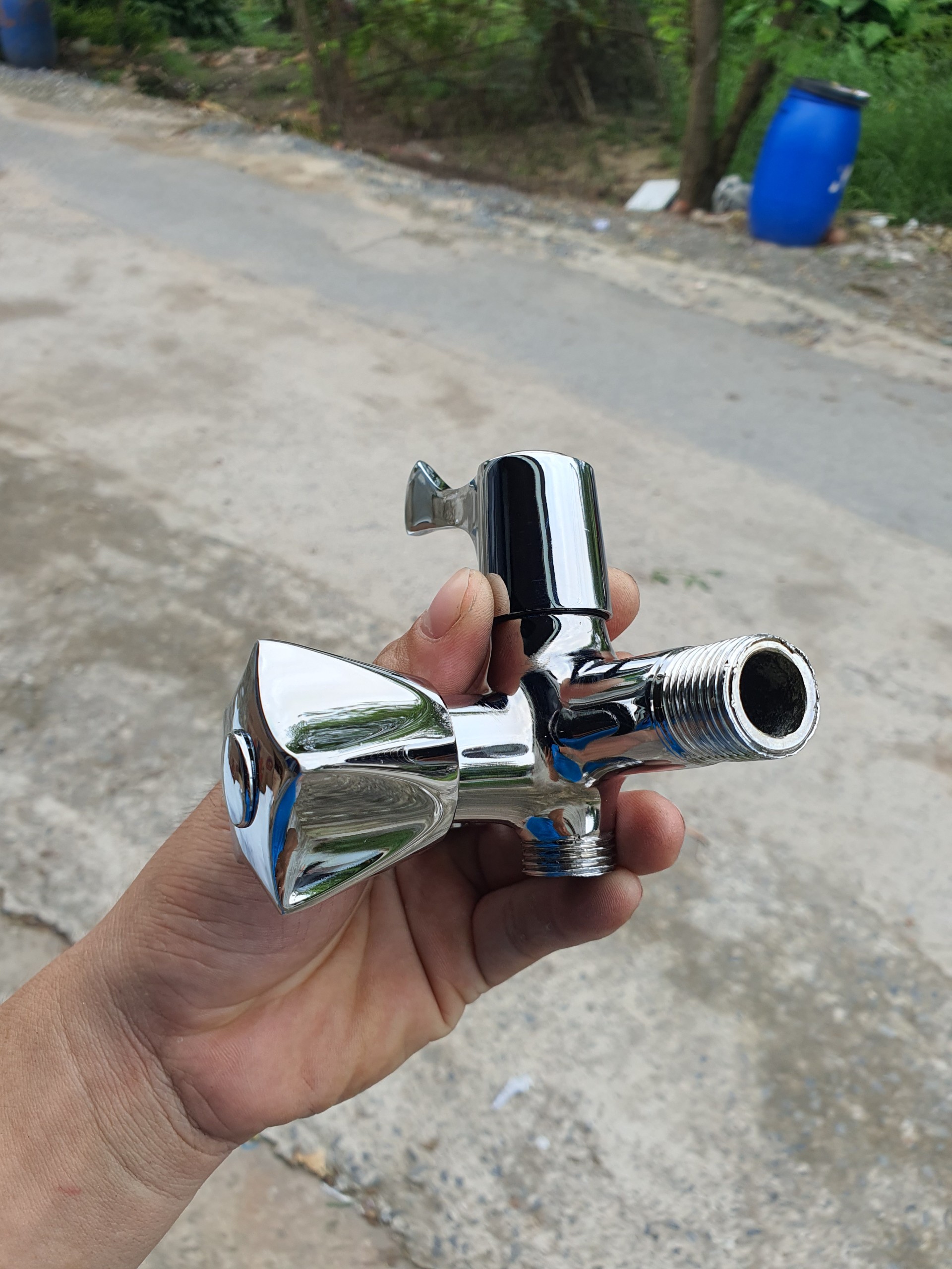 Củ Sen Tắm Củ Sen Một Đường Nước Lạnh Thau Bóng Ti Đồng Ren 21 KENTA CS01 Cao Cấp