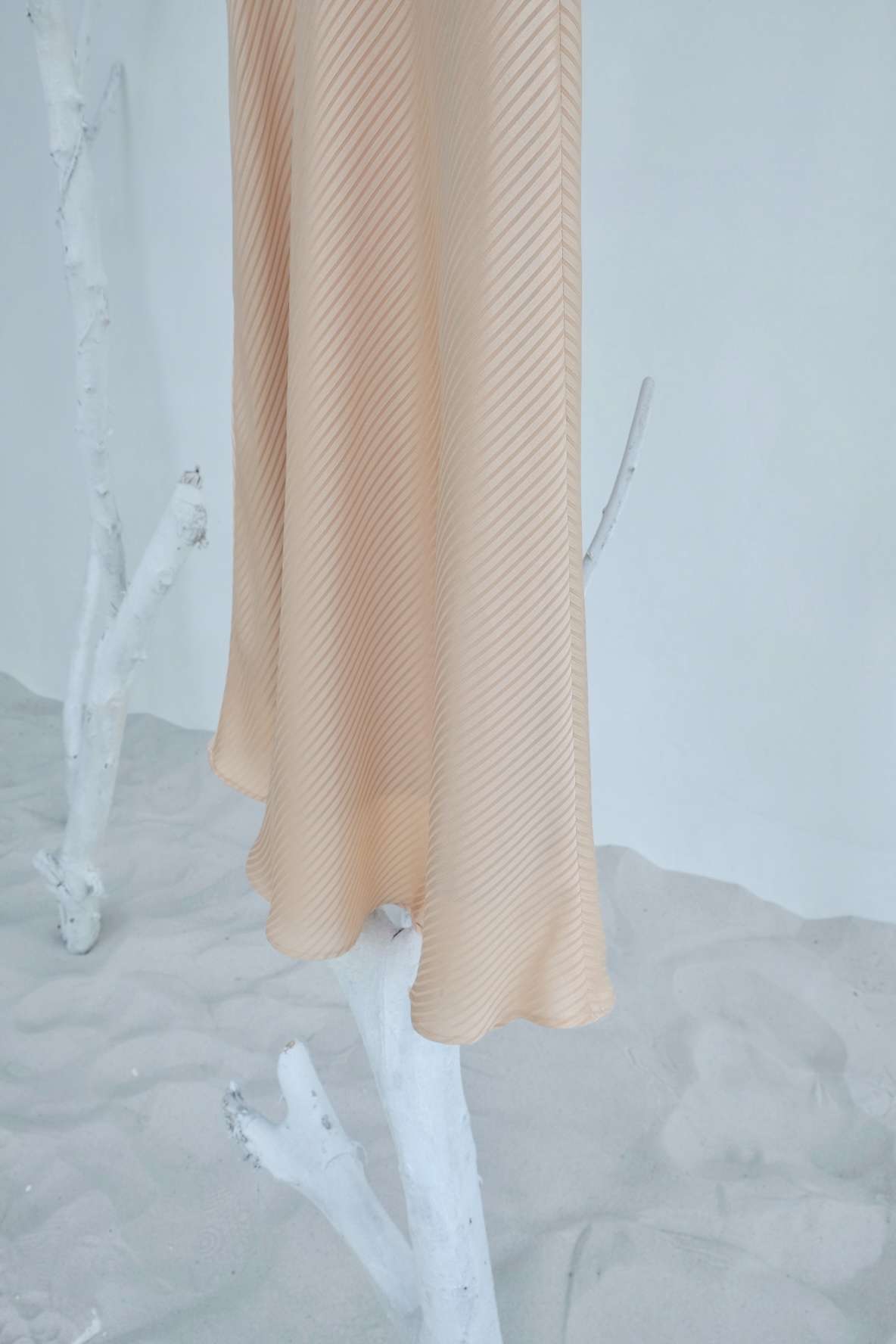 GEORGIA BIAS SKIRT - CHÂN VÁY LỤA