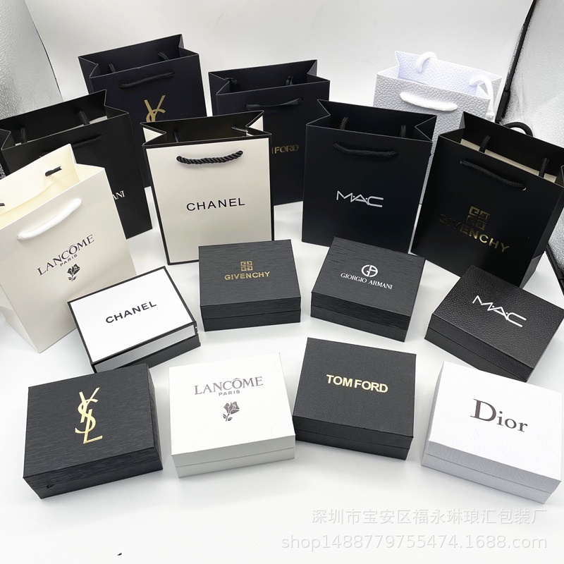 Những món quà phiên bản giới hạn của Chanel cho mùa lễ hội  Nhịp sống kinh  tế Việt Nam  Thế giới