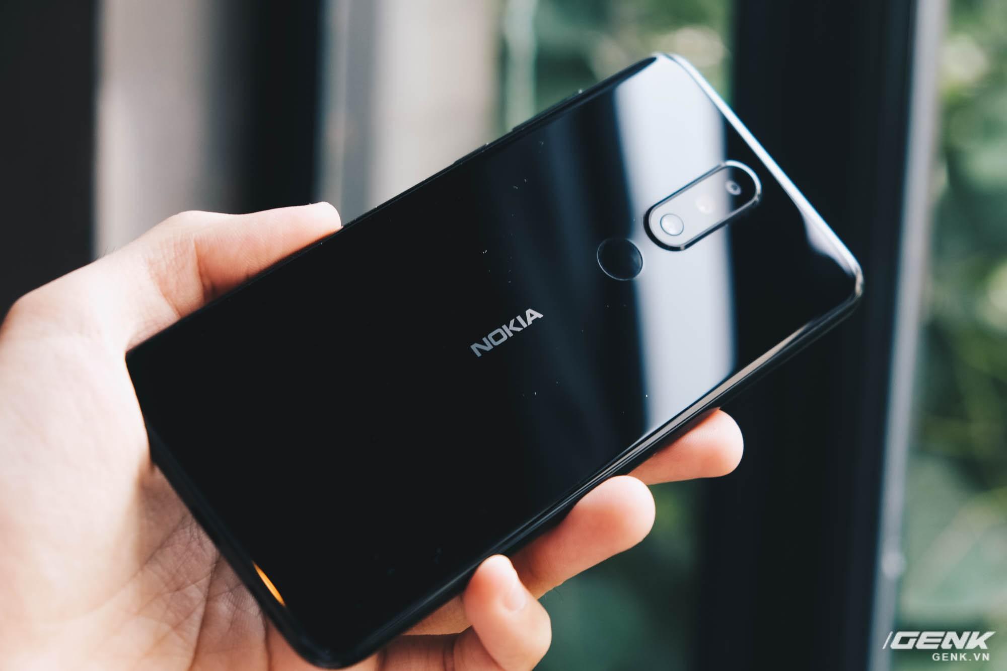 NẮP LƯNG NOKIA 5.1PLUS / NOKIA X5 ( TẶNG LỌ KEO B-7000 )