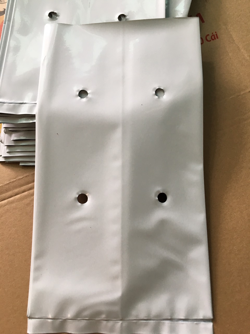 Bộ 20 túi PE trồng cây, túi trồng rau, túi trồng dưa lưới 2 lớp nilon trắng đen