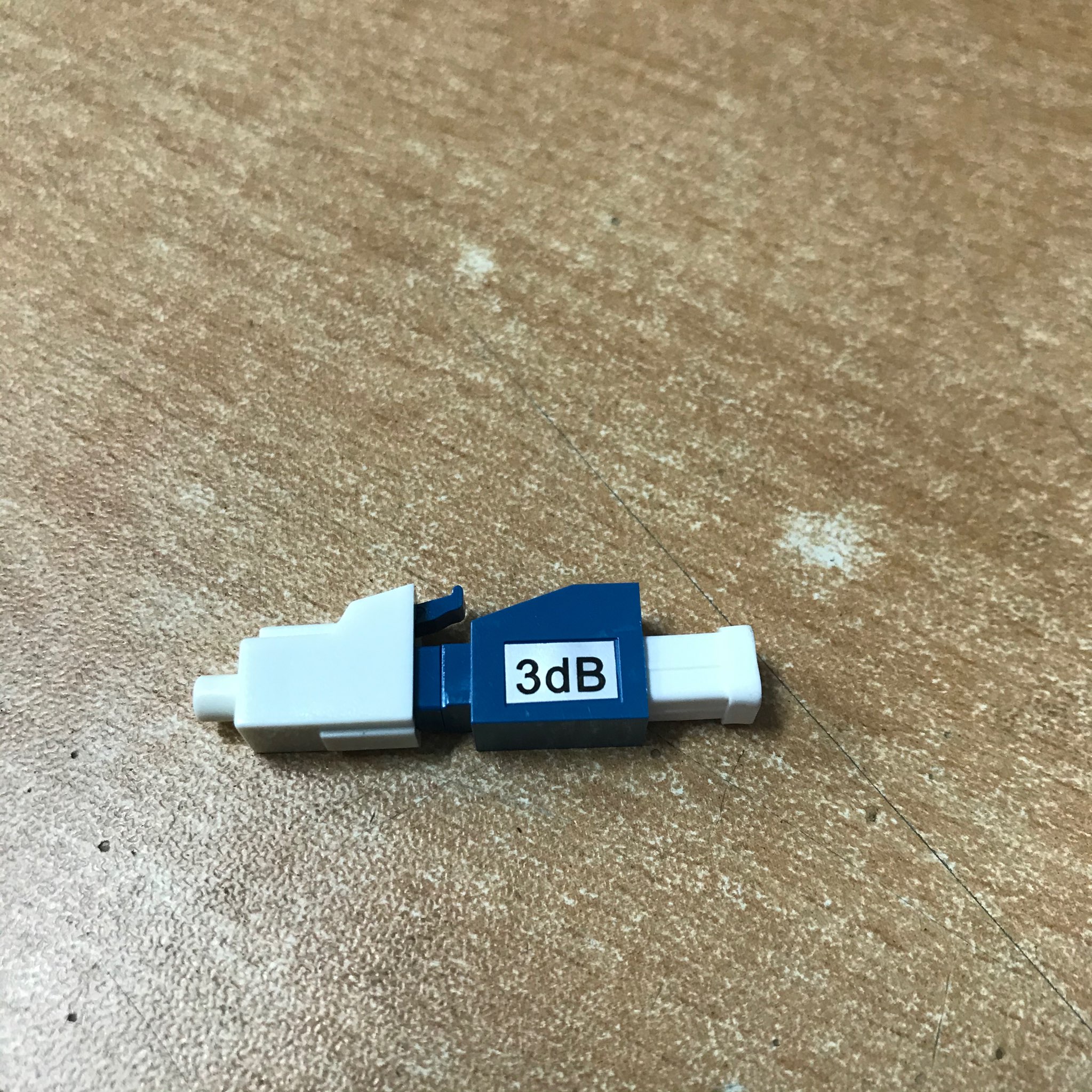 Bộ 1 đầu nối suy hao quang lc/upc 1db-15db