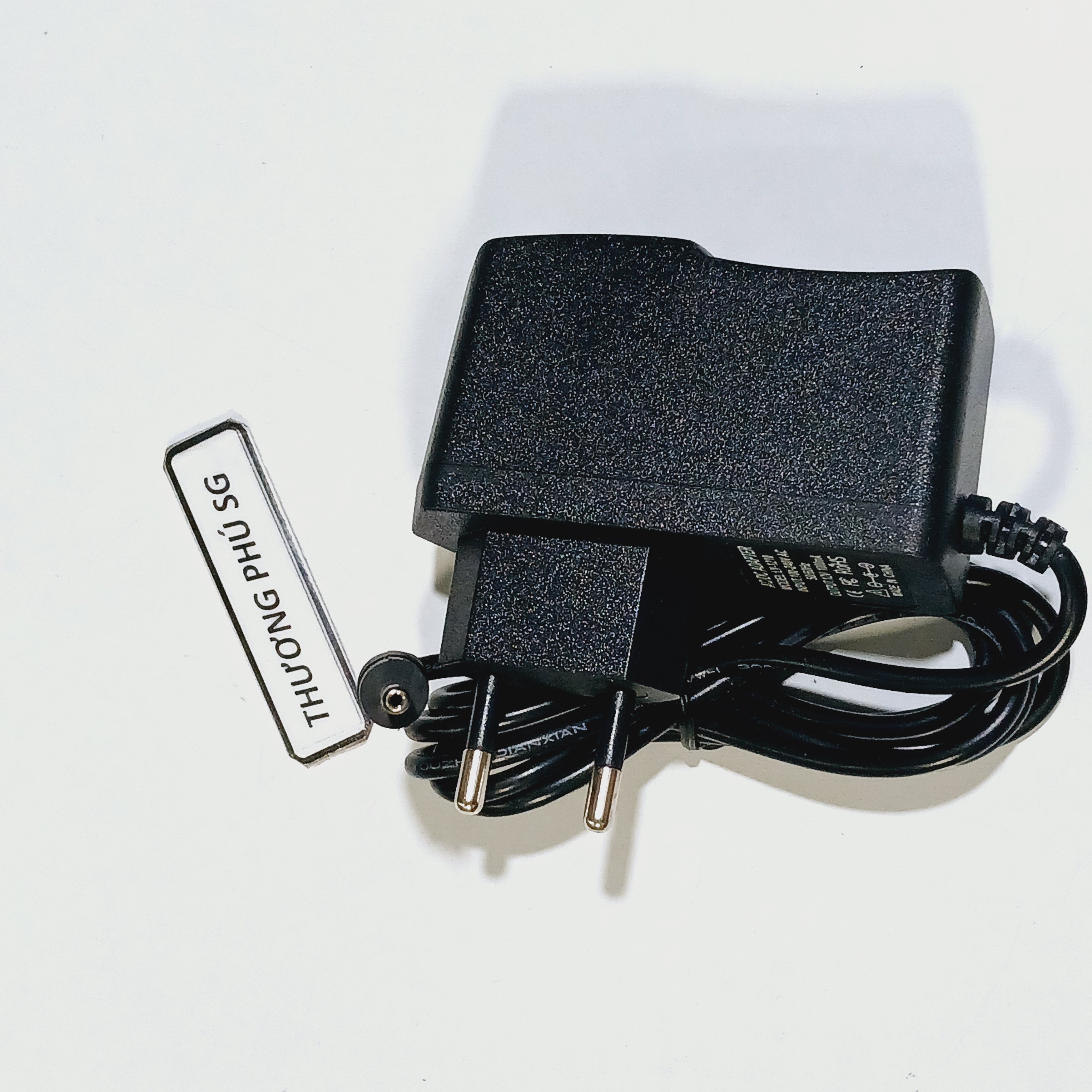 Nguồn Adapter DC 12V - 1A (Đầu cắm 3.5mm x 1.35mm)