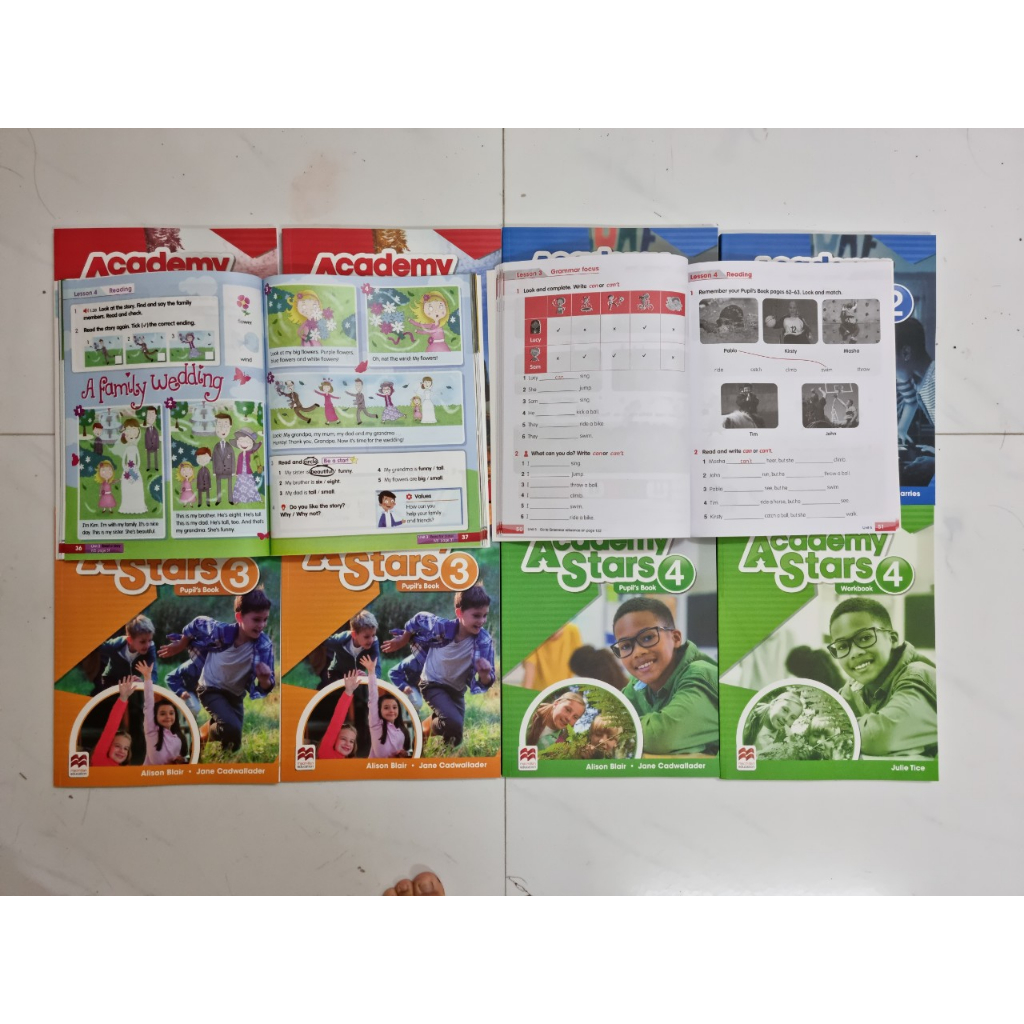 Bộ học tiếng anh Academy Stars ( Bộ 2 cuốn)