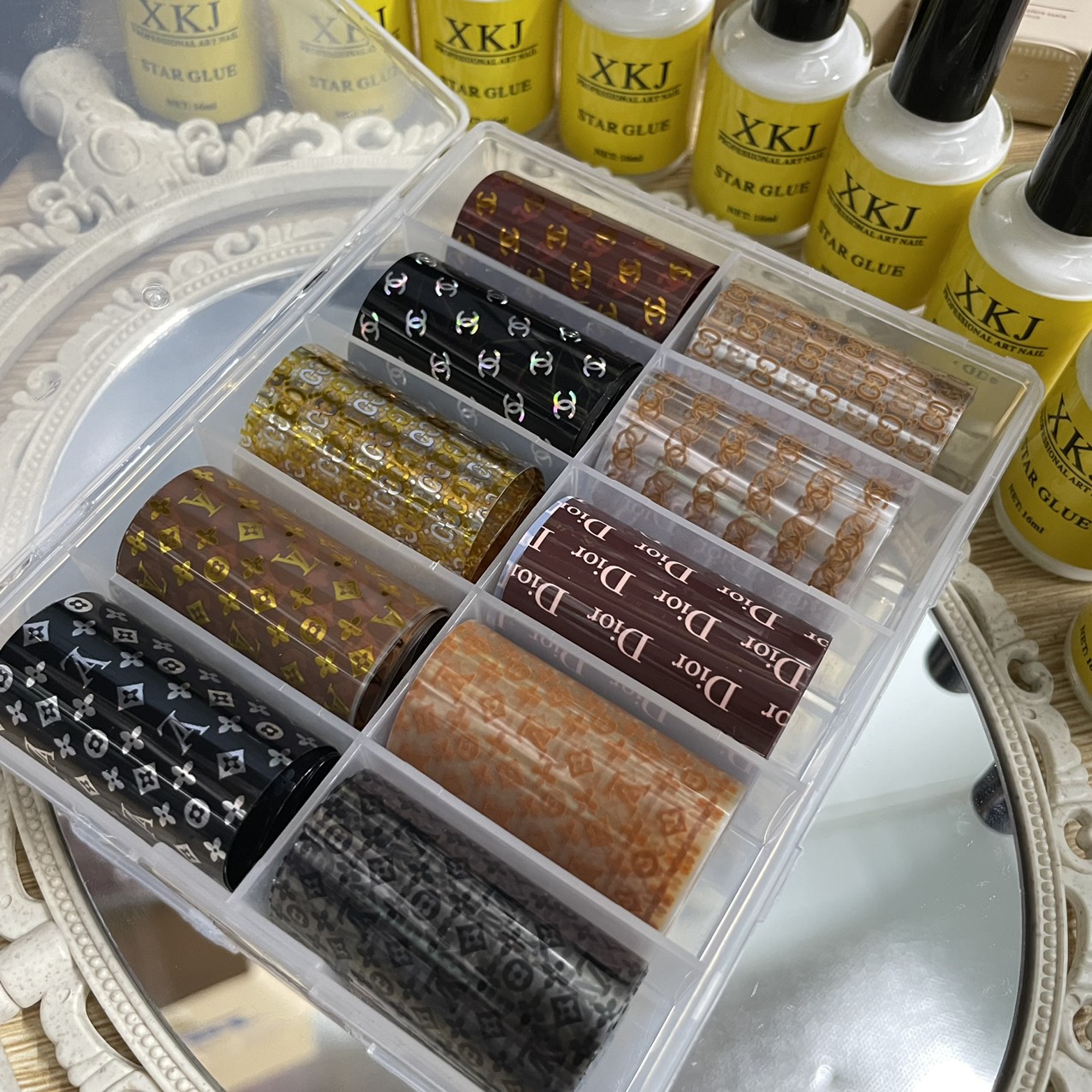 Foil trang trí móng tay siêu đẹp dành cho thợ nail