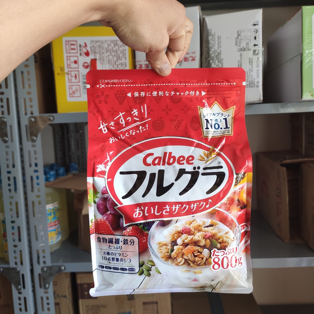 Ngũ cốc Calbee Nhật bản 800 g (200g)
