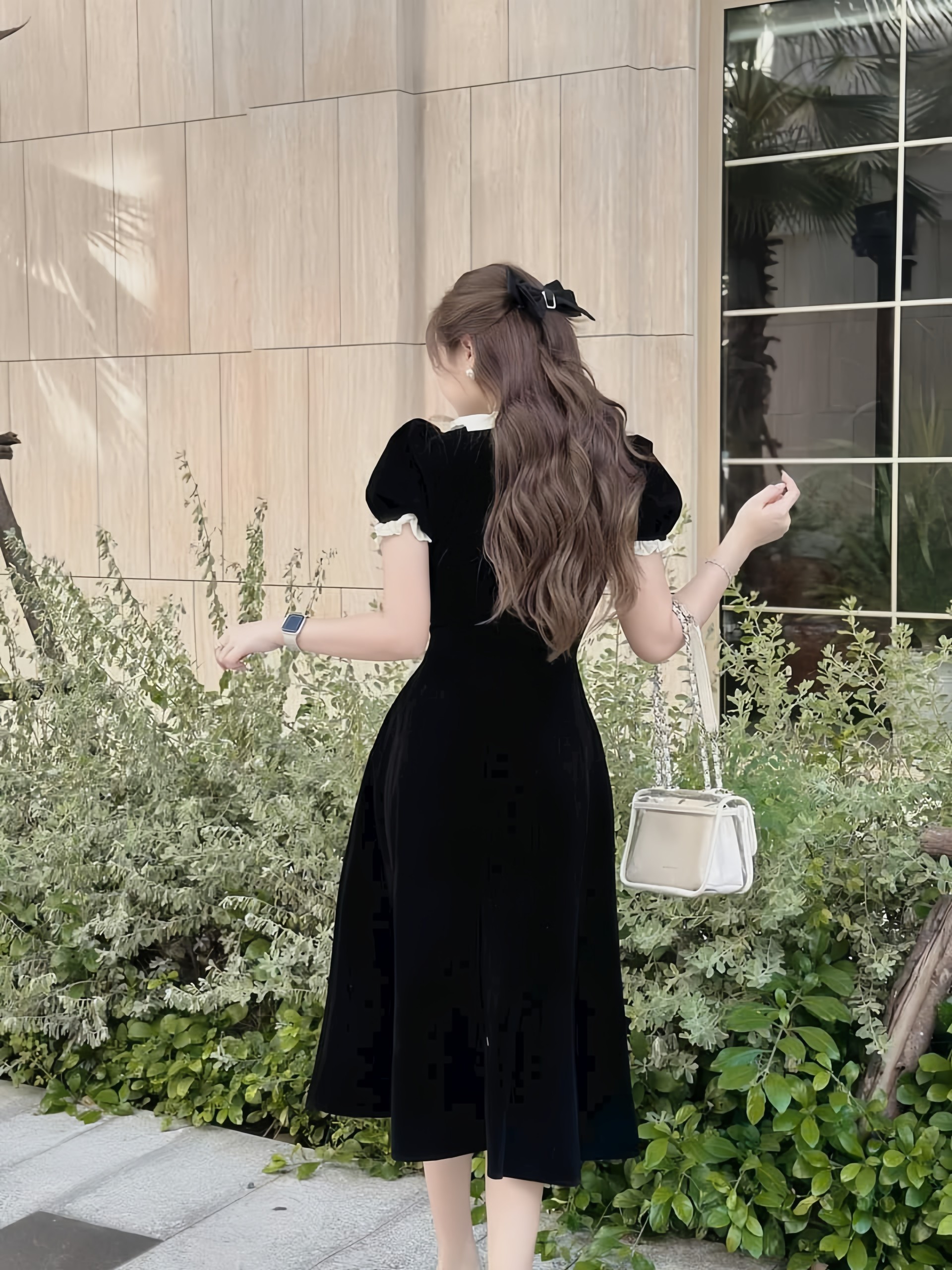 Đầm Tiểu Thư Nhung Đen Phối Viền Lụa